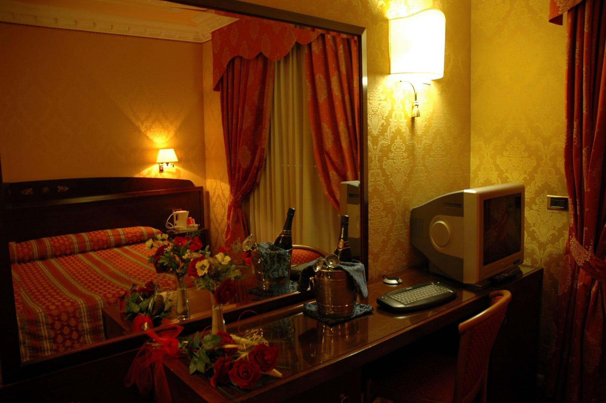 Grand Hotel Dei Cesari Anzio Extérieur photo