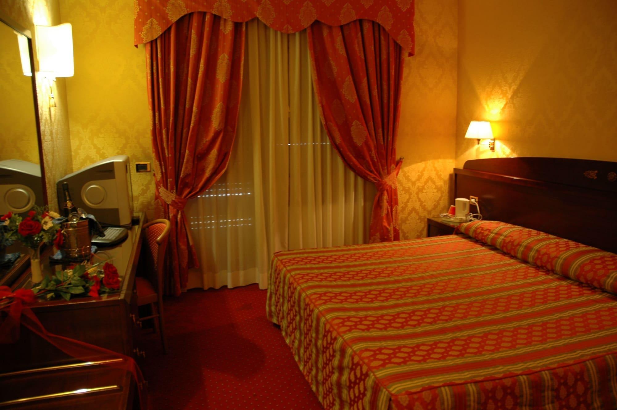 Grand Hotel Dei Cesari Anzio Extérieur photo