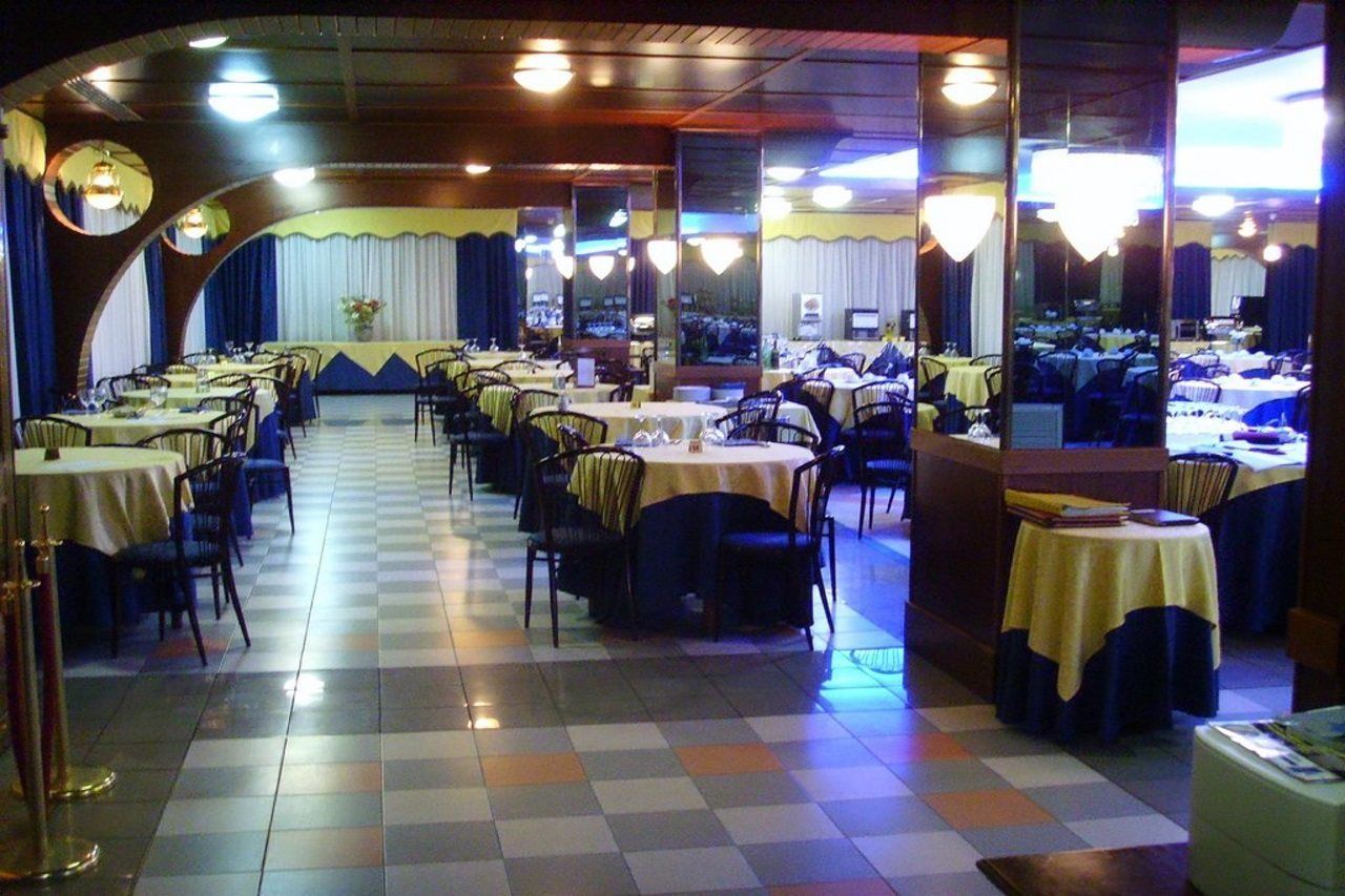 Grand Hotel Dei Cesari Anzio Extérieur photo
