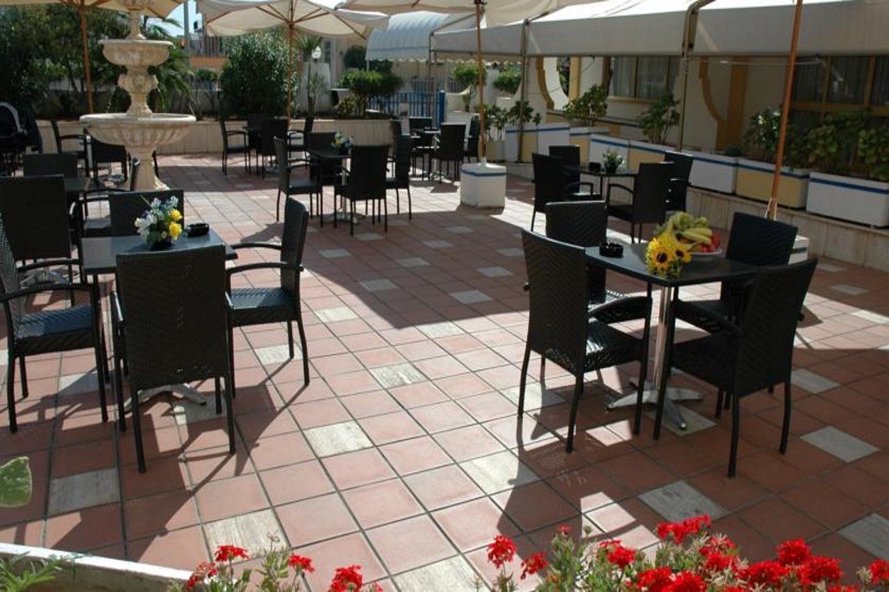 Grand Hotel Dei Cesari Anzio Extérieur photo