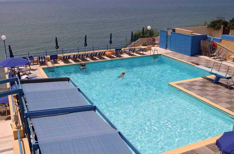 Grand Hotel Dei Cesari Anzio Extérieur photo