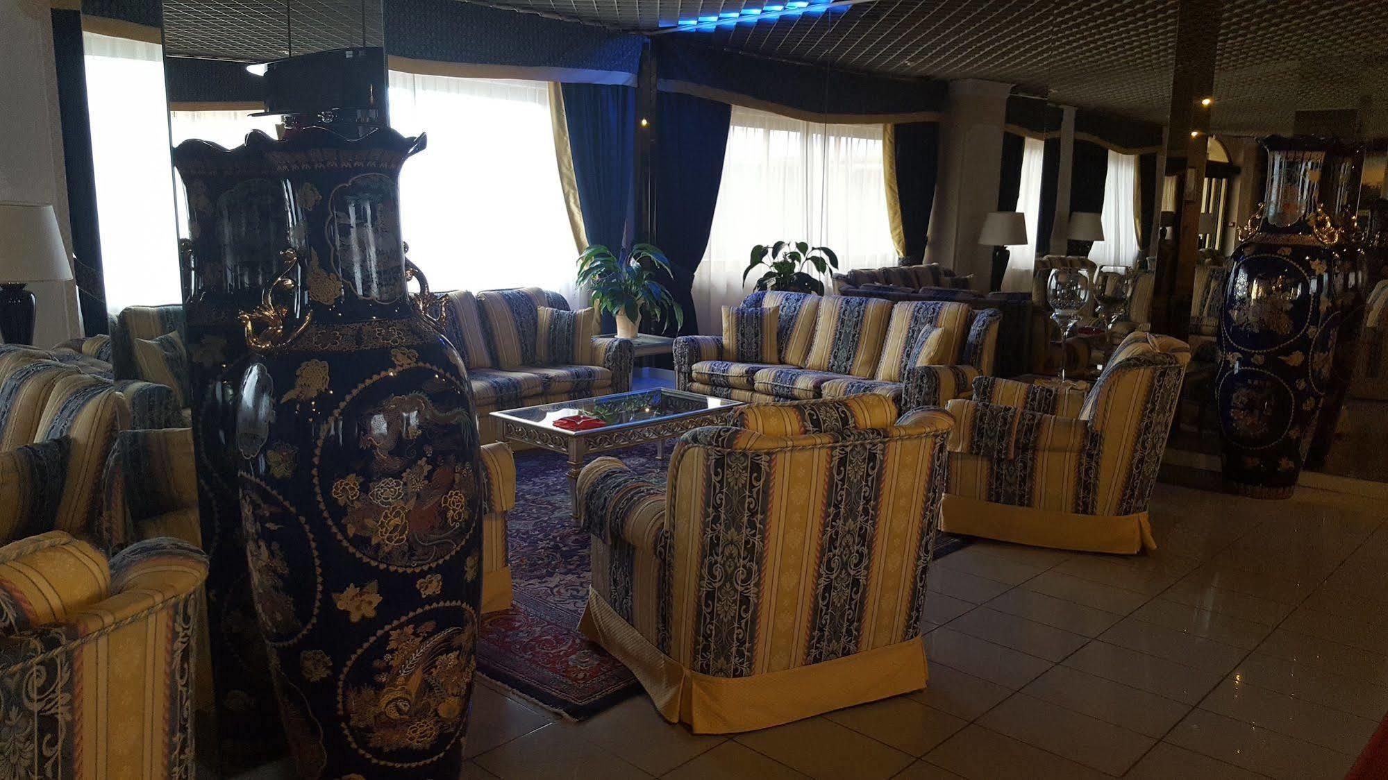 Grand Hotel Dei Cesari Anzio Extérieur photo